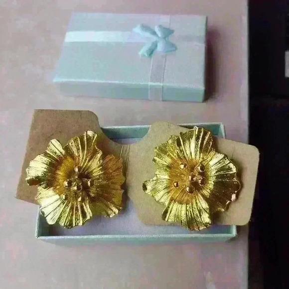 Bluette vintage Gold flower shoes clips - Picture 2 of 12